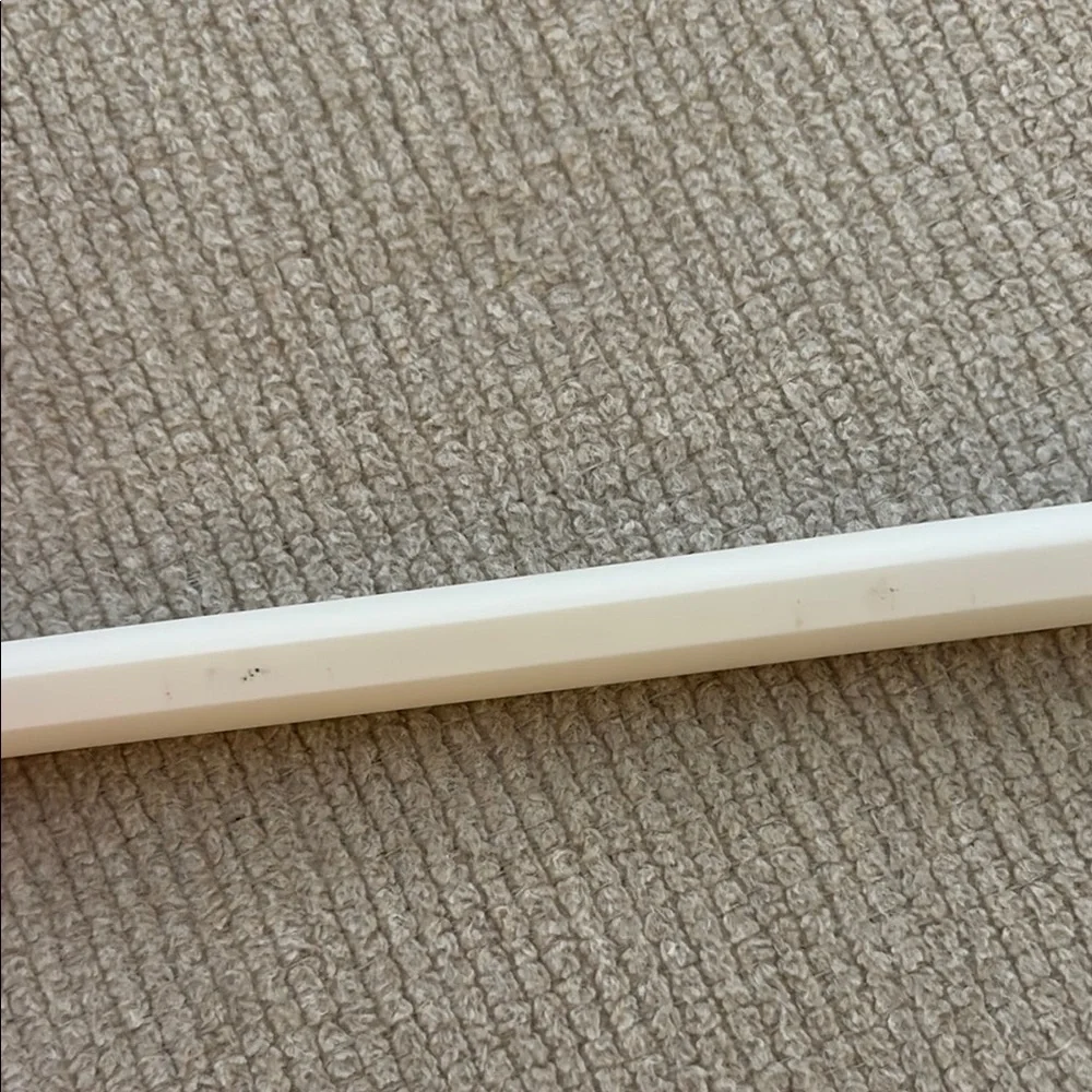 USED Apple Pencil 2 and Apple iPad Pro keyboard for 11 inch 2018 iPad Pro